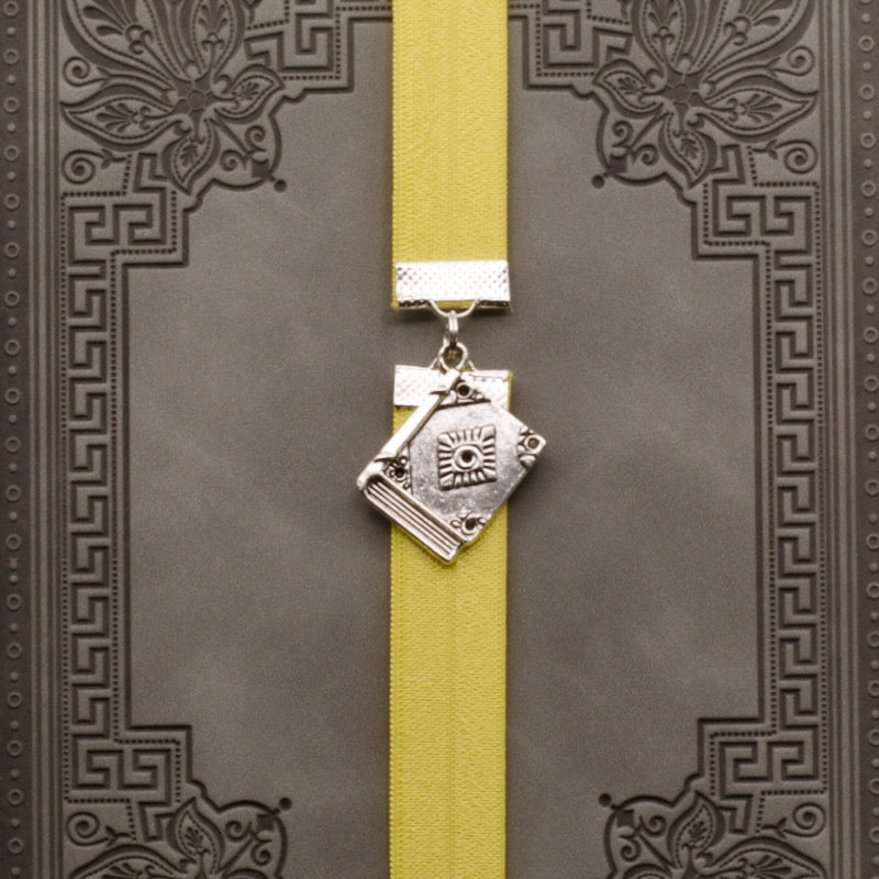 Marcapáginas elástico del Libro de Hechizos de Harry Potter