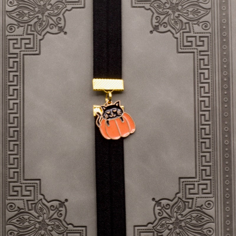 Halloween Black Cat In A Pumpkin Elastic Bookmark